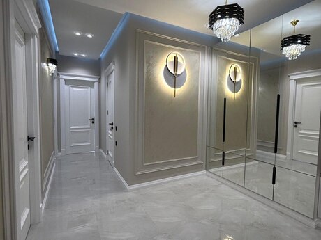4 otaqlı yeni tikili - 8 Noyabr m. - 137 m²