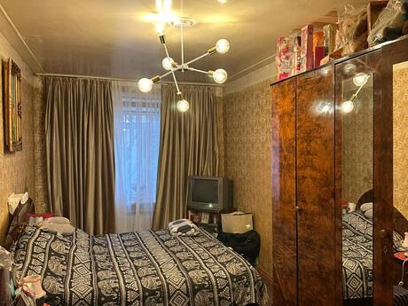 3 otaqlı köhnə tikili - İnşaatçılar m. - 68 m²