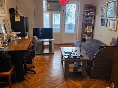3 otaqlı köhnə tikili - Elmlər Akademiyası m. - 60 m²