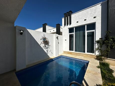 3 otaqlı həyət evi/bağ evi - Şüvəlan q. - 90 m²