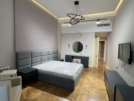 Elan №6013953 - Bakı, Sahil m., 3 otaqlı, 125 m², 12/12 mərtəbə
