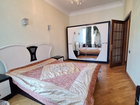 2 otaqlı köhnə tikili - Sahil m. - 70 m²
