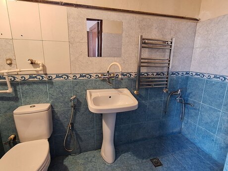 House with Garden, Villa For Rent