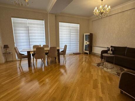 Объявление №6013898 - Баку, пос. Аг шехер, 3-комн., 150 м², 2/6 этаж