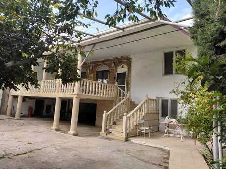 7 otaqlı həyət evi/bağ evi - Şüvəlan q. - 275 m²