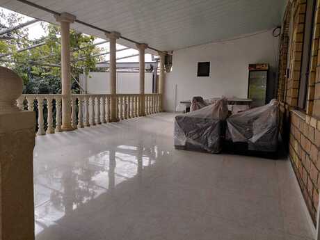 7 otaqlı həyət evi/bağ evi - Şüvəlan q. - 275 m²