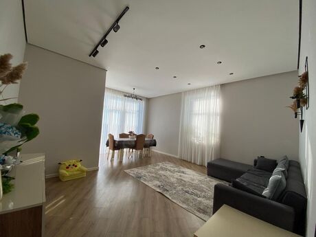 6 otaqlı həyət evi/bağ evi - Şıxov q. - 250 m²