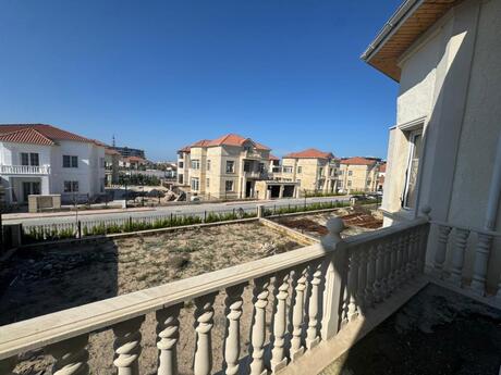 5 otaqlı həyət evi, 250 m², Sea Breeze: 700 000 ₼ 5