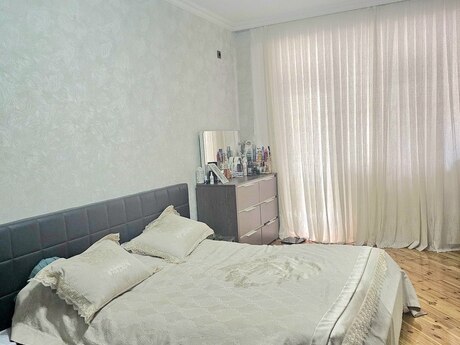 2-комн. новостройка - м. Ази Асланов - 92 м²