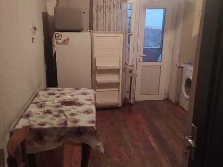 3 otaqlı köhnə tikili - Xalqlar Dostluğu m. - 75 m²
