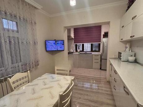 3 otaqlı həyət evi/bağ evi - Novxanı q. - 100 m²