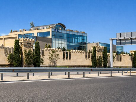 Obyekt - Buzovna q. - 2200 m²