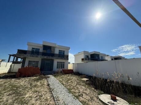 5 otaqlı həyət evi/bağ evi - Sea Breeze q. - 200 m²