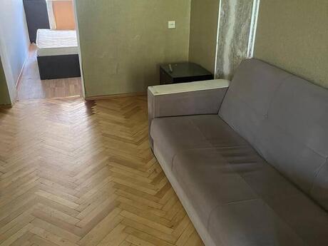 2 otaqlı köhnə tikili - Gənclik m. - 45 m²