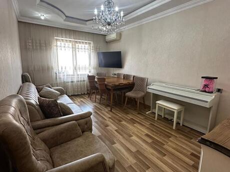 3 otaqlı köhnə tikili - Yeni Günəşli q. - 60 m²
