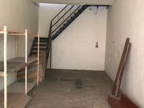 Obyekt - Lökbatan q. - 80 m²