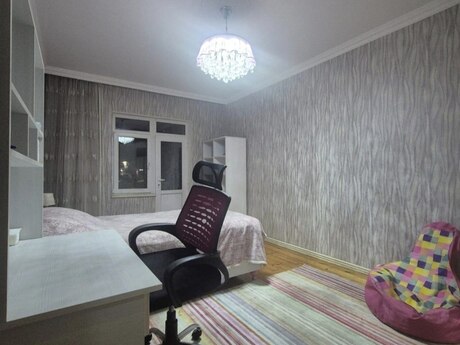 4 otaqlı köhnə tikili - Yeni Yasamal q. - 100 m²