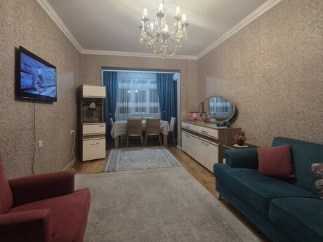 4 otaqlı köhnə tikili - Yeni Yasamal q. - 100 m²
