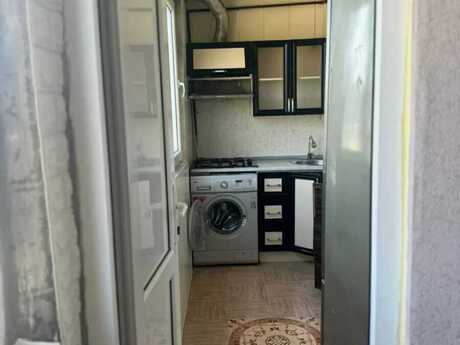 2 otaqlı köhnə tikili - Qaraçuxur q. - 50 m²