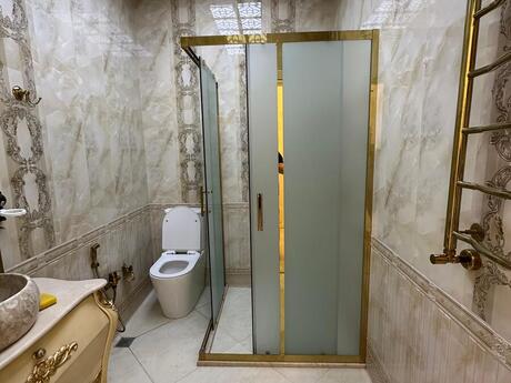 4 otaqlı yeni tikili - Elmlər Akademiyası m. - 200 m²