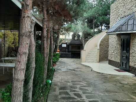 7 otaqlı həyət evi/bağ evi - Sabunçu r. - 360 m²