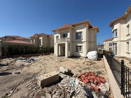 5 otaqlı həyət evi/bağ evi - Sea Breeze q. - 230 m²