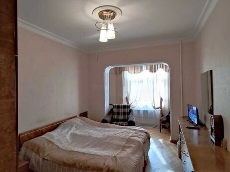4 otaqlı köhnə tikili - Əhmədli m. - 105 m²