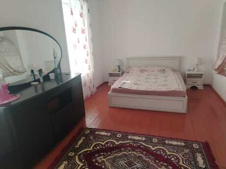 3 otaqlı həyət evi/bağ evi - Buzovna q. - 90 m²