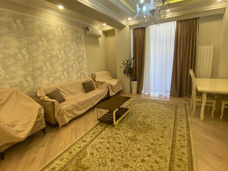 Elan №6014718 - Bakı, Ağ şəhər q., 3 otaqlı, 130 m², 4/6 mərtəbə