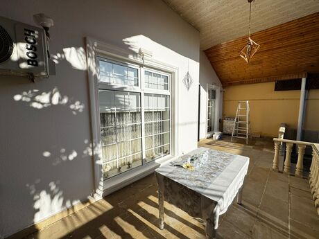 4 otaqlı həyət evi/bağ evi - Şüvəlan q. - 100 m²