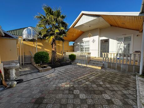 4 otaqlı həyət evi/bağ evi - Şüvəlan q. - 100 m²