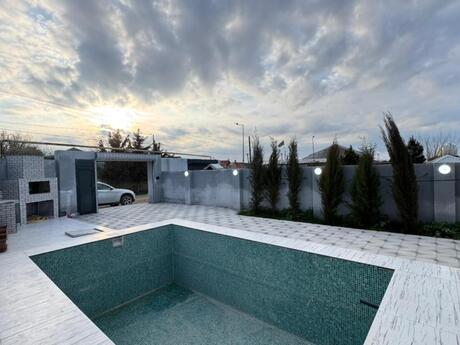 4 otaqlı həyət evi/bağ evi - Mərdəkan q. - 150 m²