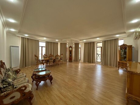 5 otaqlı yeni tikili - Şah İsmayıl Xətai m. - 226 m²