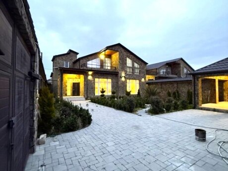 5 otaqlı həyət evi/bağ evi - Şüvəlan q. - 350 m²