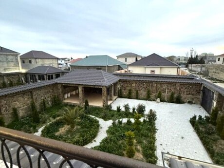 5 otaqlı həyət evi/bağ evi - Şüvəlan q. - 350 m²