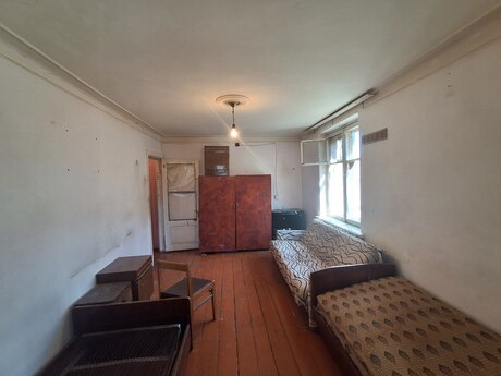 1 otaqlı köhnə tikili - Badamdar q. - 35 m²