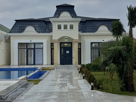 5 otaqlı həyət evi/bağ evi - Mərdəkan q. - 240 m²