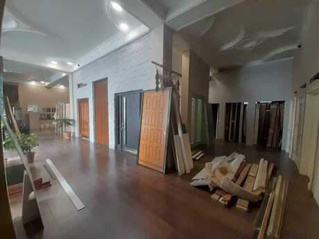 Obyekt - 8 Noyabr m. - 270 m²