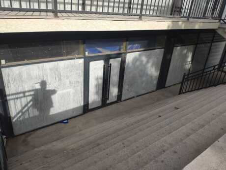 Obyekt - İnşaatçılar m. - 155 m²