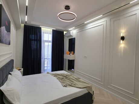 3-room apartment, 91 m², 8 Noyabr: 350 000 ₼ 5
