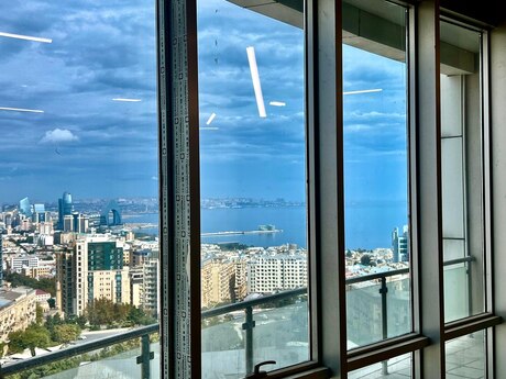 4 otaqlı yeni tikili - Elmlər Akademiyası m. - 185 m²