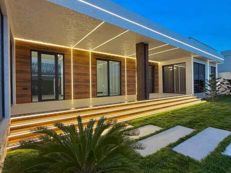 5 otaqlı həyət evi/bağ evi - Mərdəkan q. - 250 m²