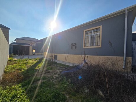 4 otaqlı həyət evi/bağ evi - Binə q. - 130 m²