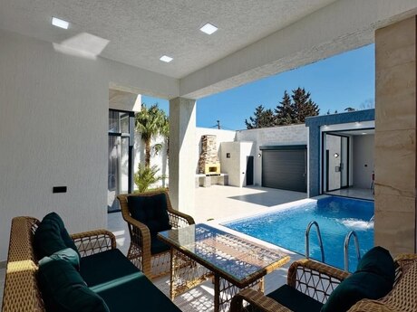 4 otaqlı həyət evi/bağ evi - Mərdəkan q. - 250 m²