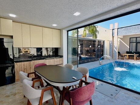 4 otaqlı həyət evi/bağ evi - Mərdəkan q. - 250 m²