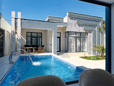 4 otaqlı həyət evi/bağ evi - Mərdəkan q. - 250 m²