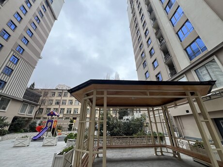 4 otaqlı yeni tikili - Nəsimi r. - 185 m²