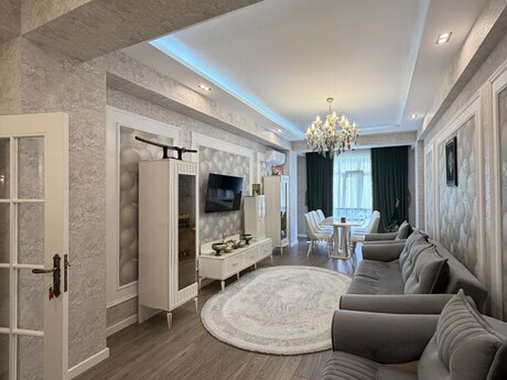 3 otaqlı yeni tikili - 8-ci mikrorayon q. - 135 m²