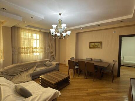 Объявление №6015470 - Баку, м. Нариман Нариманов, 4-комн., 165 м², 5/16 этаж