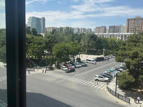 Объявление №6015585 - Баку, м. 28 мая, 3-комн., 90 м², 4/9 этаж